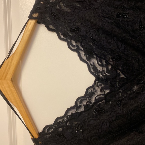 Black lace and beaded evening dress. 16W. All beading intact. Never worn. NWT. - Picture 2 of 6